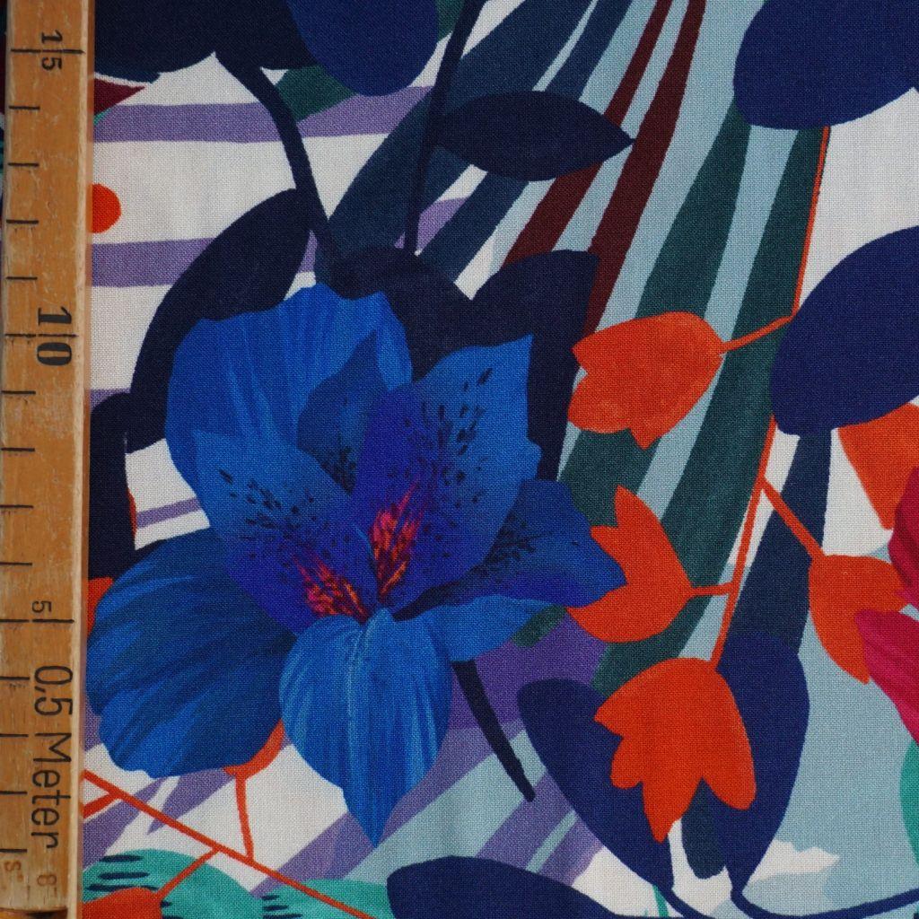 Viskose Druck blaue Blüten